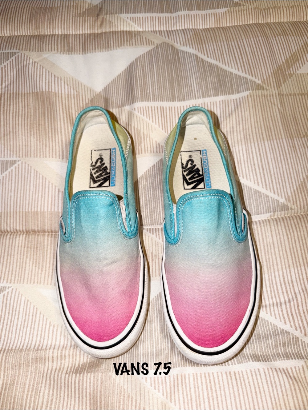 Vans Slip-On Ombre Pink and Blue Canvas Sneakers GUC 7.5